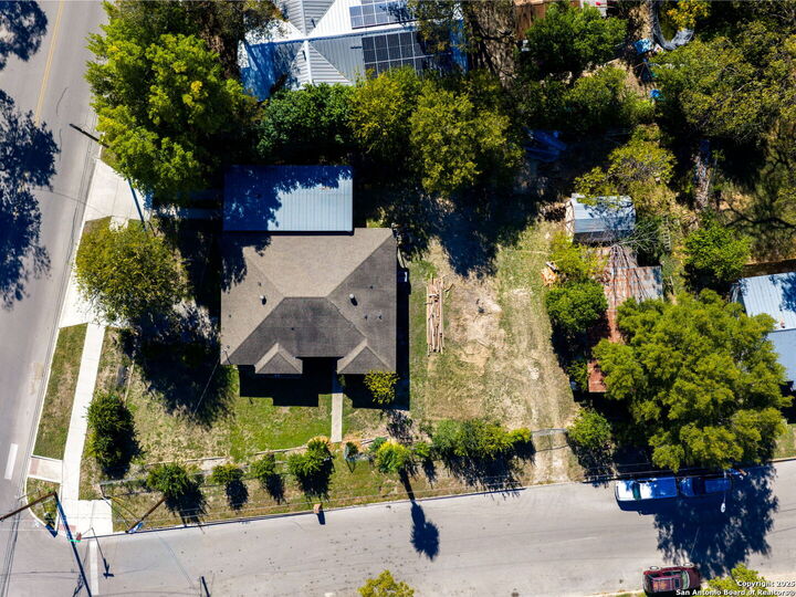 Property Photo: 135 N Plum Ave TX 78130