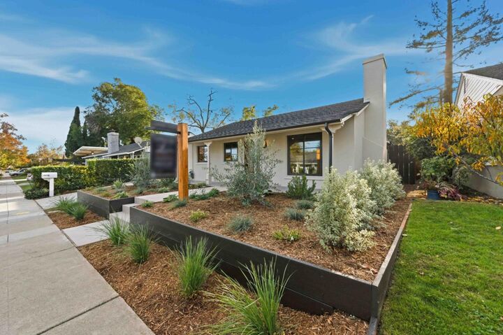 Property Photo:  526 Lancaster Way  CA 94062 