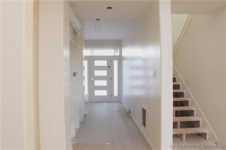 Property Photo: 1020 Ridgeview Drive IN 47130