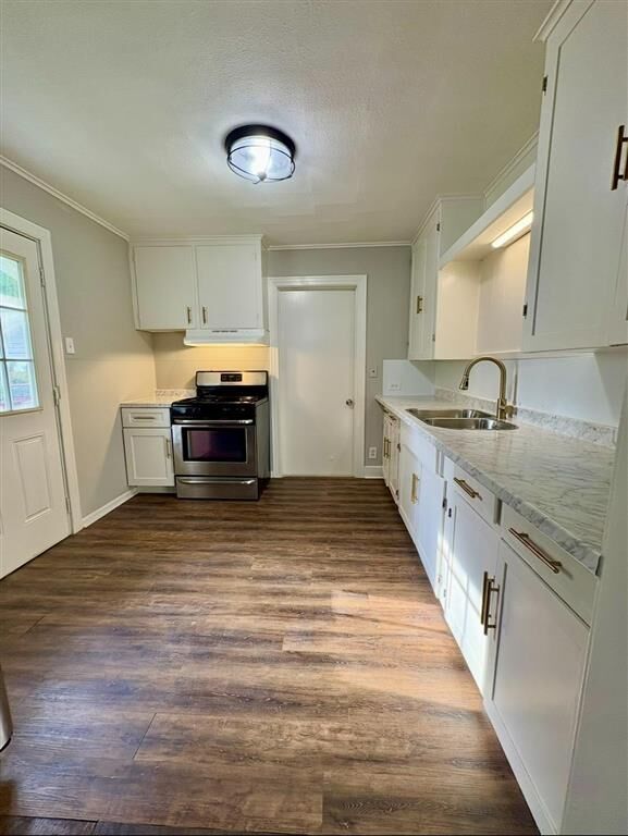 Property Photo:  2125 9th Street  LA 70601 