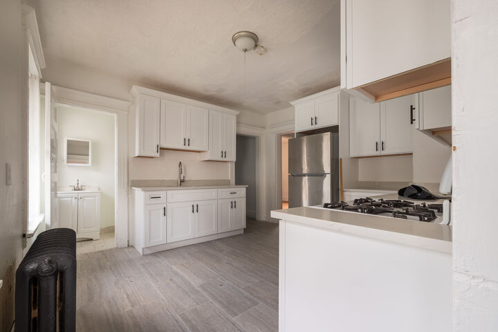 Property Photo:  55 Myrtle Avenue 2nd Floor  CT 06604 