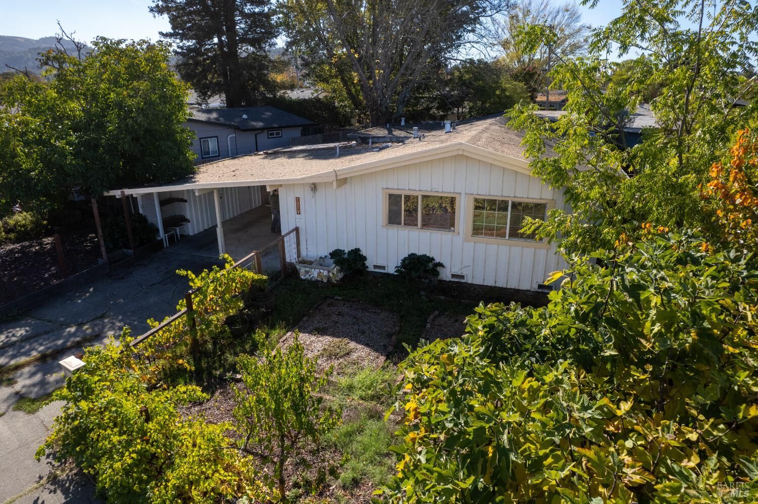 Property Photo:  1219 Janet Way  CA 95405 