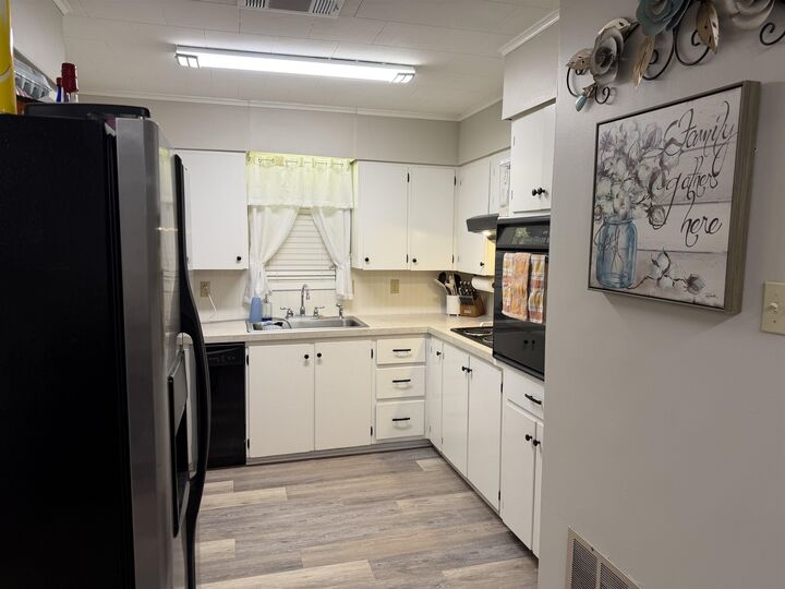 Property Photo: 4943 Hwy 308 Highway LA 70390