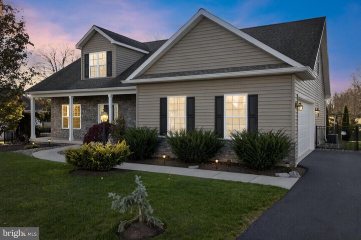 47 Franklin Drive  Mechanicsburg PA 17055 photo