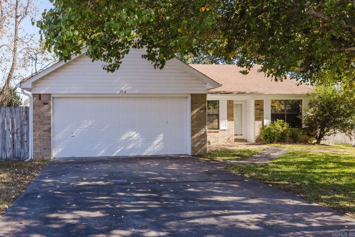 Property Photo:  2918 Forest Drive  AR 72022 
