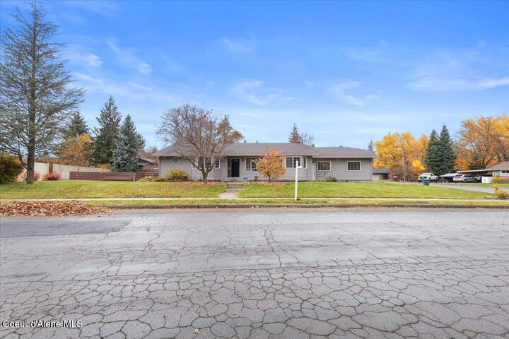 Property Photo: 3088 W Fairway Dr ID 83815