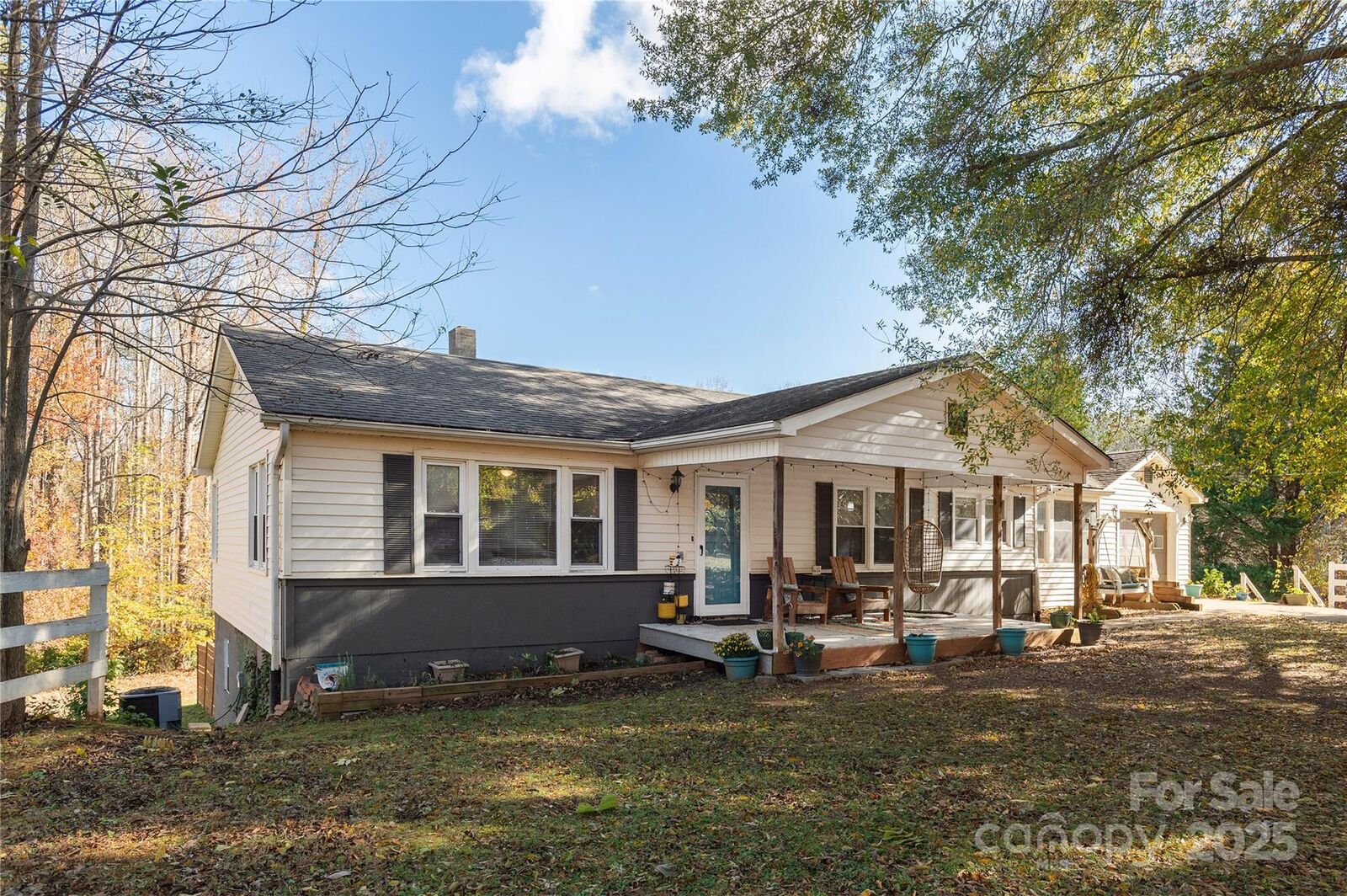 Property Photo: 21 Walker Street Extension NC 28722