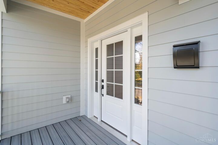 Property Photo:  3917 Paxton Avenue  OH 45209 