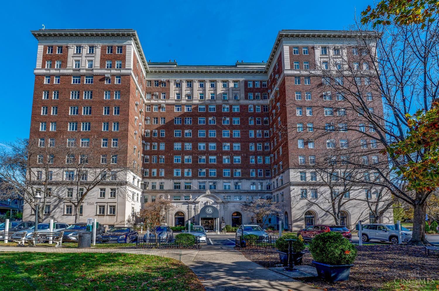 Property Photo: 3900 Rose Hill Avenue OH 45229