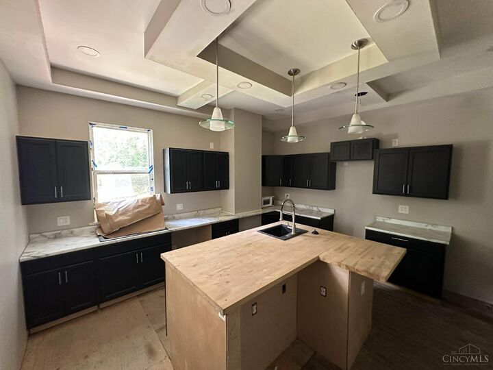 Property Photo:  435 Purcell Avenue  OH 45205 