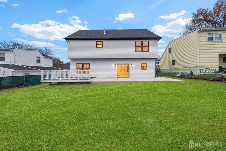 Property Photo:  33 Elm Terrace  NJ 08859 