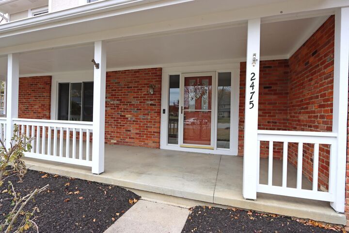 Property Photo:  2475 Slateshire Drive  OH 43016 