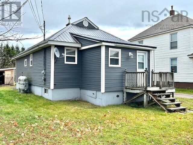 Property Photo: 60 Riverside Avenue NS B2N 4G3