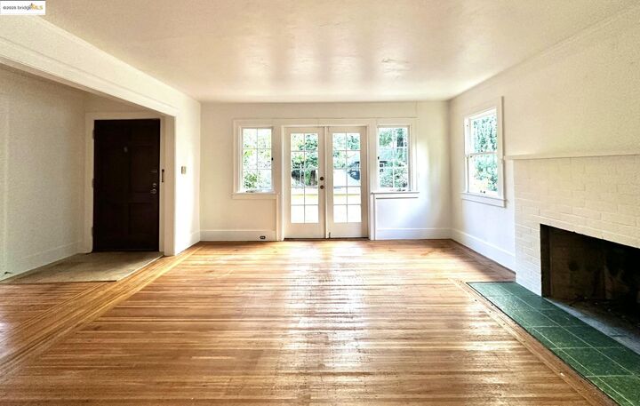 Property Photo: 6014 La Salle Ave CA 94611