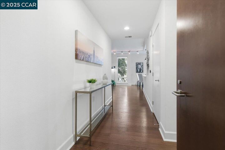 Property Photo: 555 Ygnacio Valley Rd 204 CA 94596