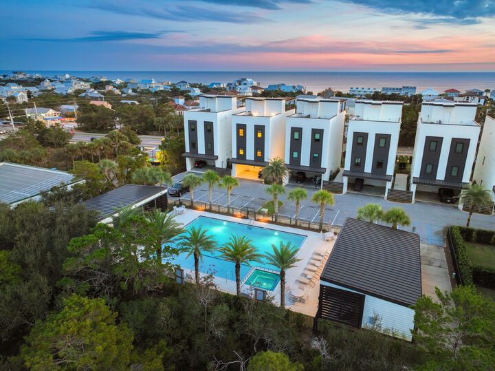 Property Photo: 2182 W County Highway 30A FL 32459