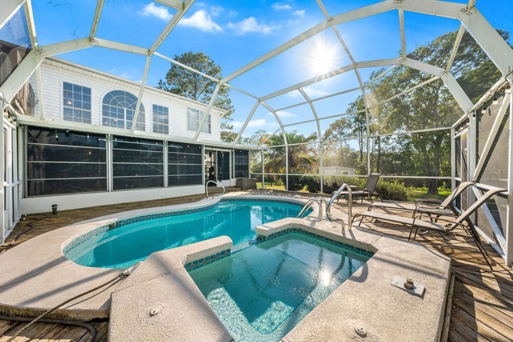 Property Photo: 521 Parish Boulevard FL 32569