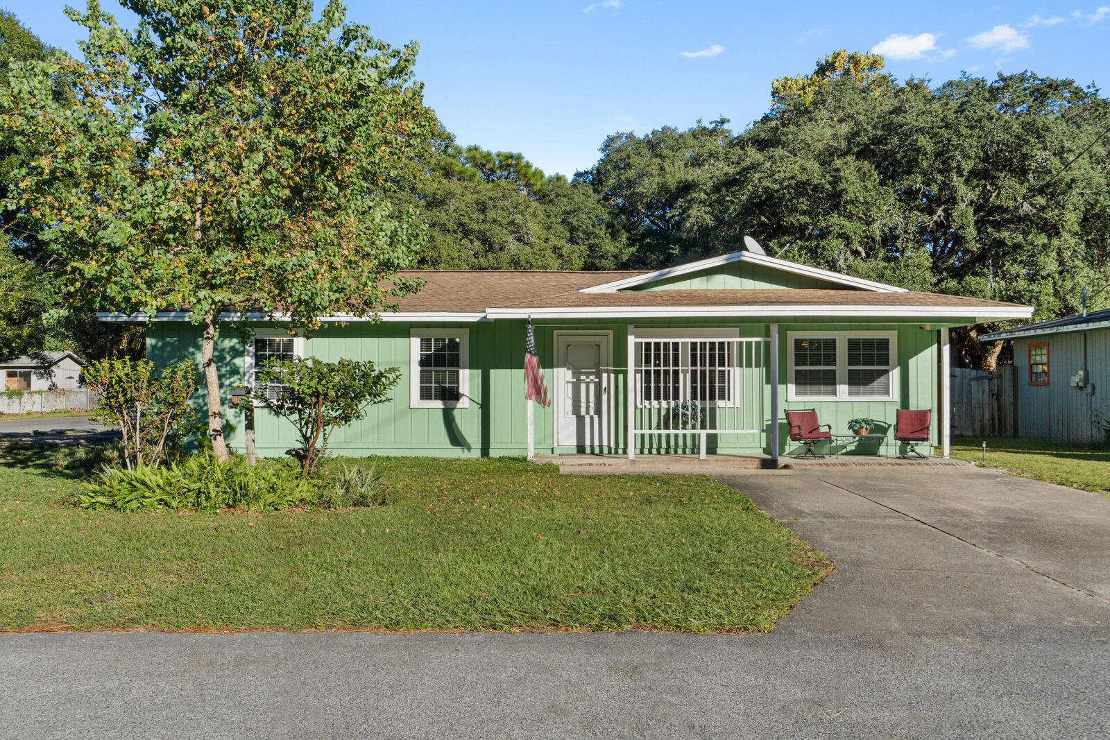 Property Photo:  357 Lisette Court  FL 32547 