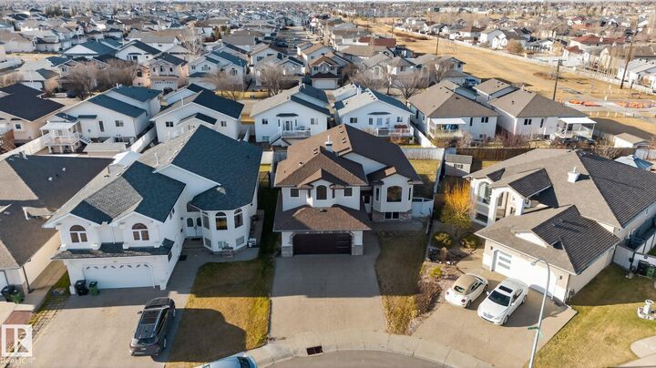 Property Photo: 16136 76 Street NW AB T5Z 3R8