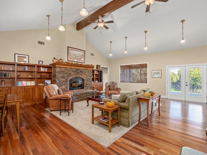 Property Photo: 16787 Paula Road CA 93636