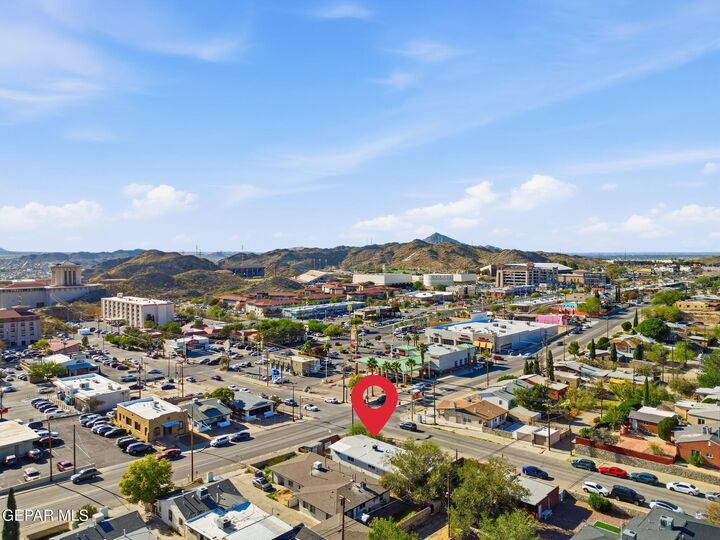 Property Photo:  300 Kerbey Avenue  TX 79902 