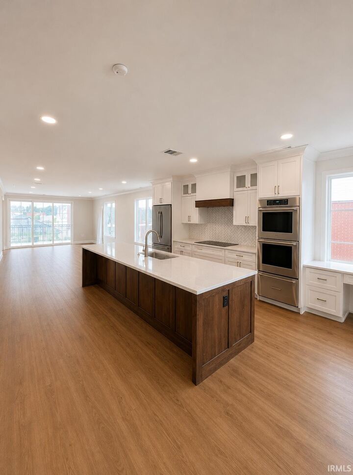 Property Photo:  115 N Washington St Unit 402  IN 47408 