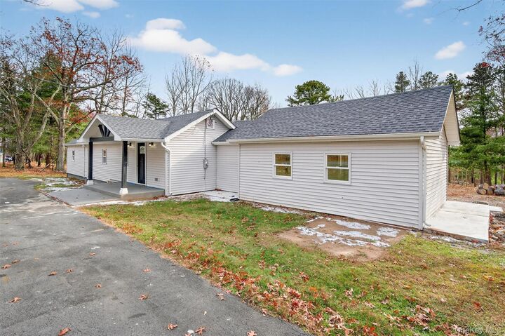 Property Photo: 16 Nightingale Trail E NY 12790