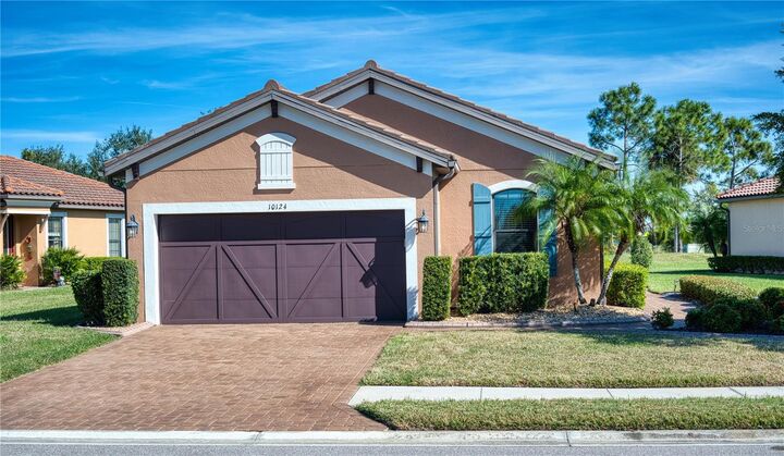 Property Photo: 10124 Saint Francis Terrace FL 34221