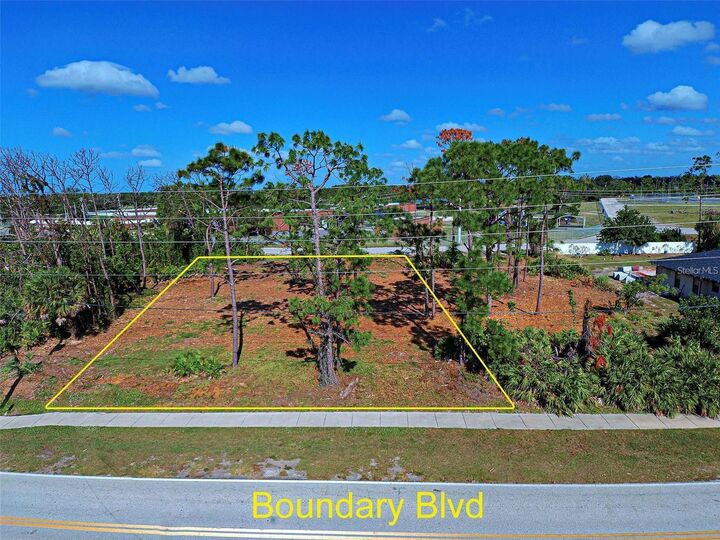 Property Photo: 471 Boundary Boulevard FL 33947