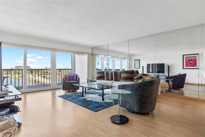 Property Photo:  2 Adalia Avenue 807  FL 33606 