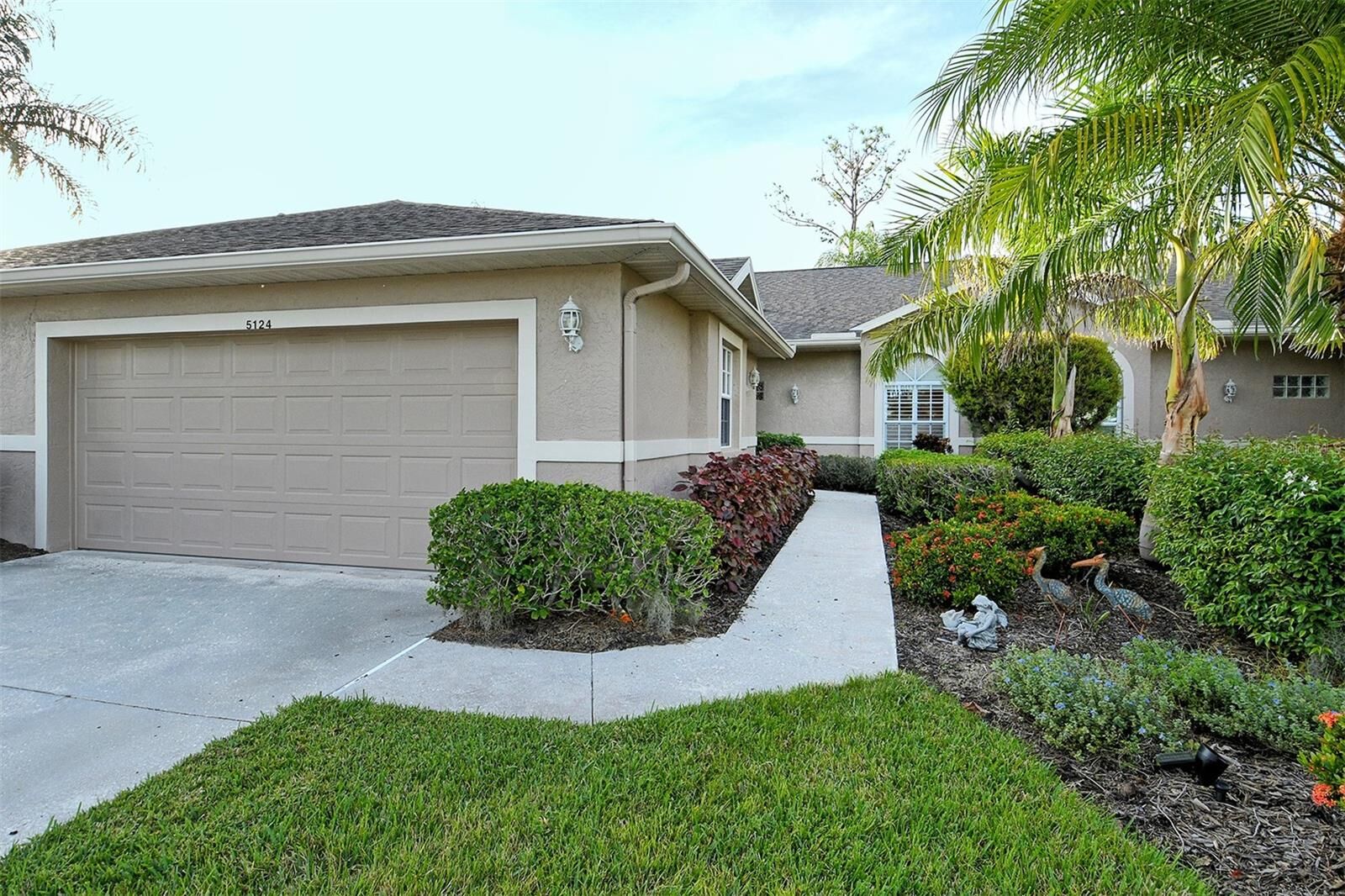 Property Photo: 5124 Mahogany Run Avenue FL 34241