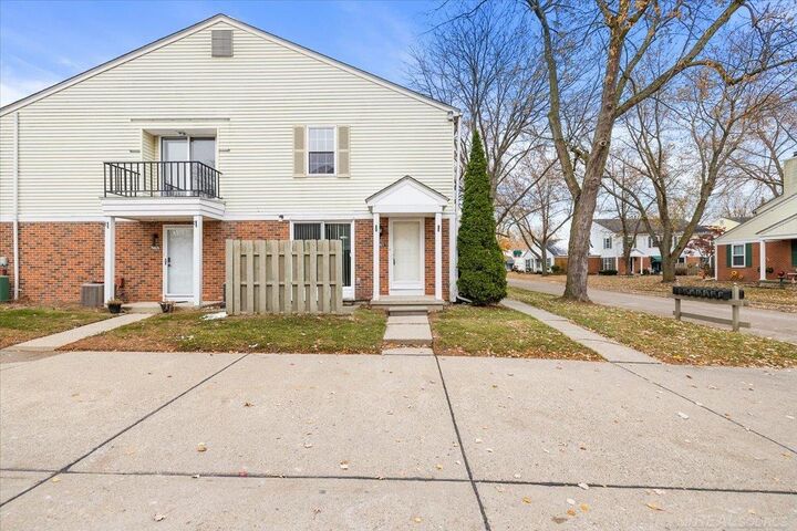 Property Photo:  24623 Spring Ln Lane  MI 48045 