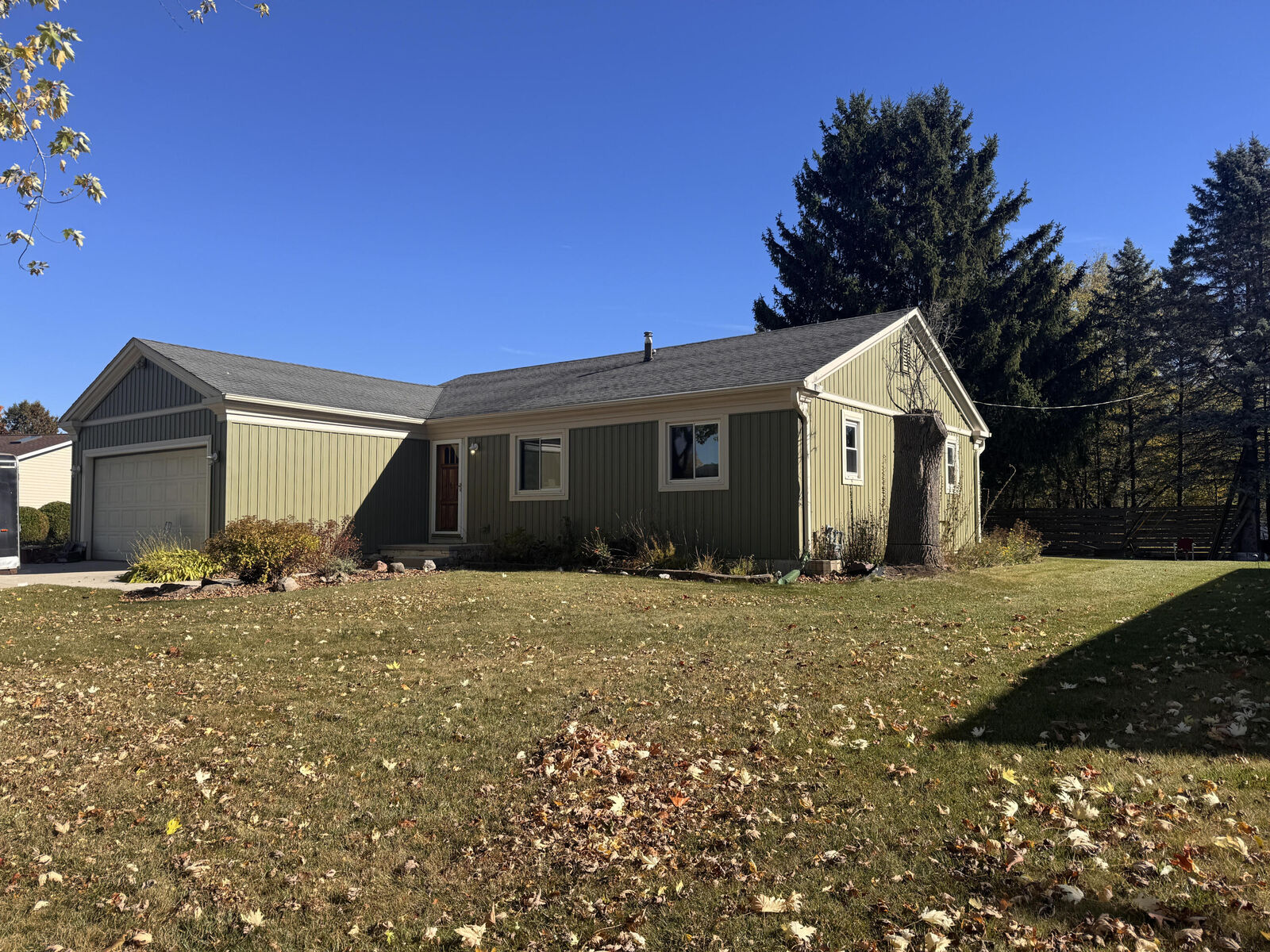 Property Photo: 2009 Sharon Ln WI 54220