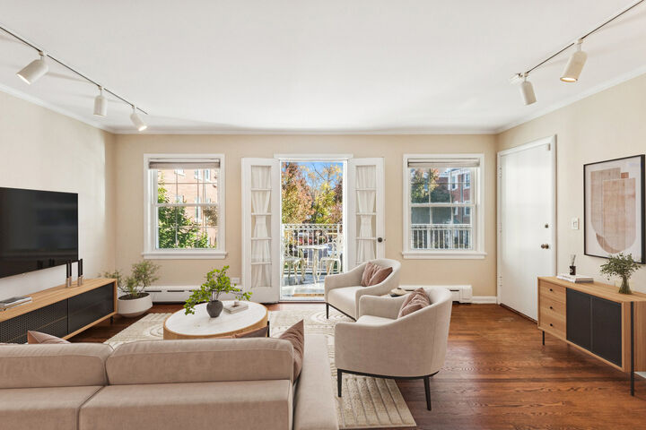 Property Photo: 2252 Sherman Avenue 2 IL 60201