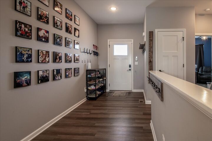 Property Photo: 1005 Joel Lane IL 60135