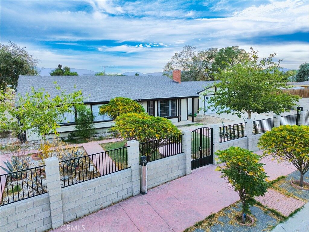 Property Photo:  9668 E Avenue R14  CA 93543 