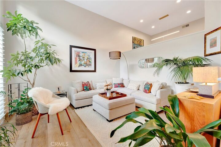 Property Photo: 6251 Surfpoint Cir CA 92648