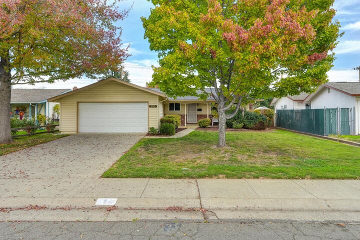 Property Photo:  9113 Rosewood Drive  CA 95826 