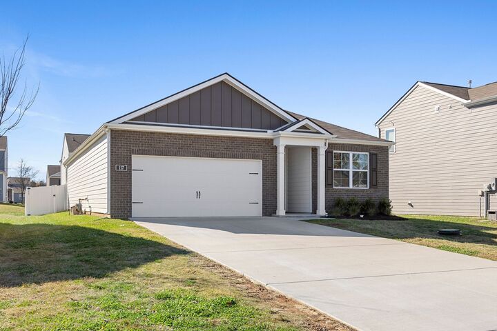 Property Photo:  117 Welara St  TN 37129 