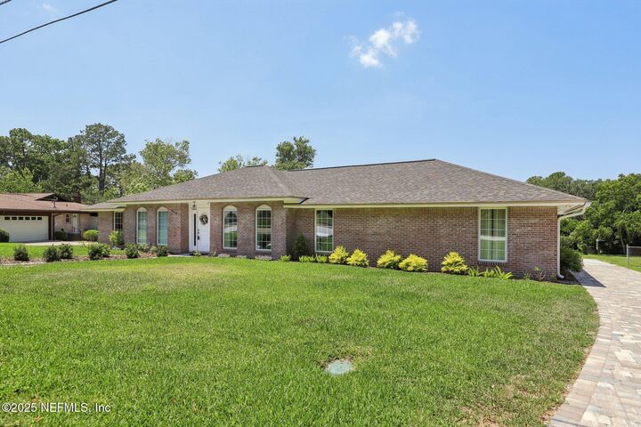 Property Photo: 8450 Allerton Lane FL 32256