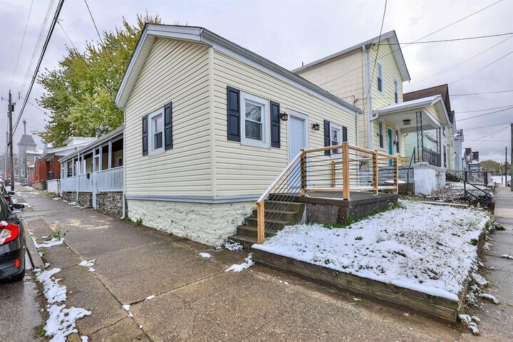 Property Photo:  142 4th Avenue  KY 41074 