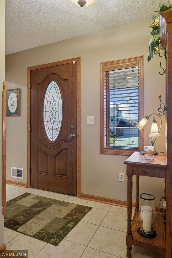 Property Photo: 1725 White Oak Drive MN 55318