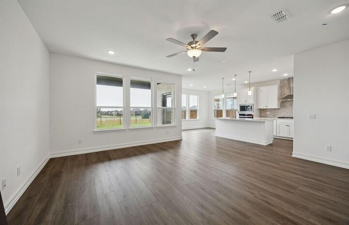 Property Photo: 3905 Lynx Court TX 75068