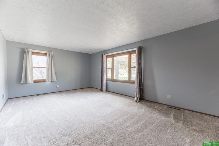 Property Photo:  303 E Eldora Avenue  NE 68463 