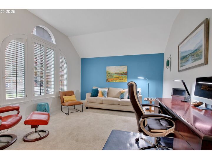 Property Photo: 28523 SW Cascade Loop OR 97070