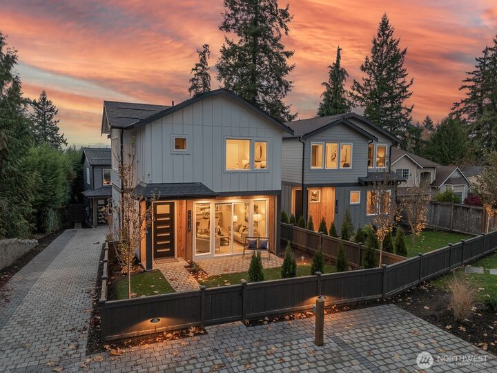 Property Photo:  11217 NE 95th Street B  WA 98033 