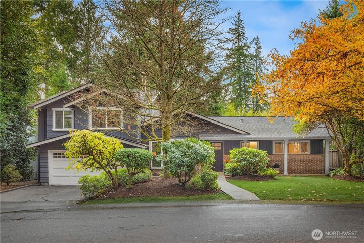 4817  91st Avenue SE  Mercer Island WA 98040 photo