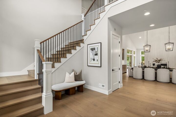 Property Photo:  12925 NE 70th Lane  WA 98033 