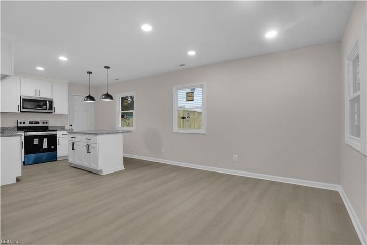 Property Photo:  105 Fox Hill Rd  VA 23669 