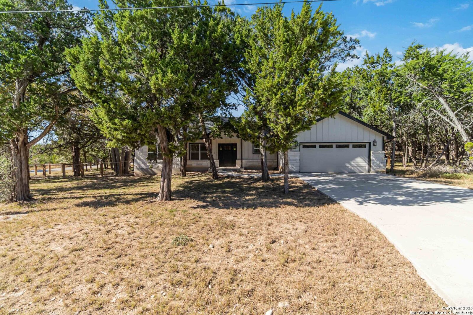 Property Photo: 188 Old Camp Rd TX 78003